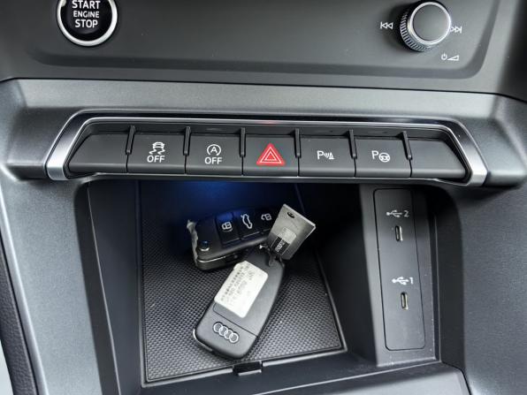 Audi Q3 II (F3) с пробегом 2026 года, цена 3 850 000 рублей, 10 км, внедорожник, Автокод Объявления