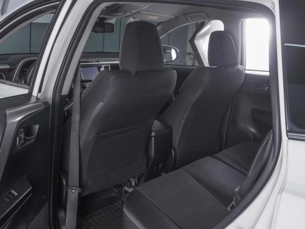 Toyota RAV4 IV (XA40) Рестайлинг с пробегом 2016 года, цена 2 299 000 рублей, 243515 км, внедорожник, Автокод Объявления