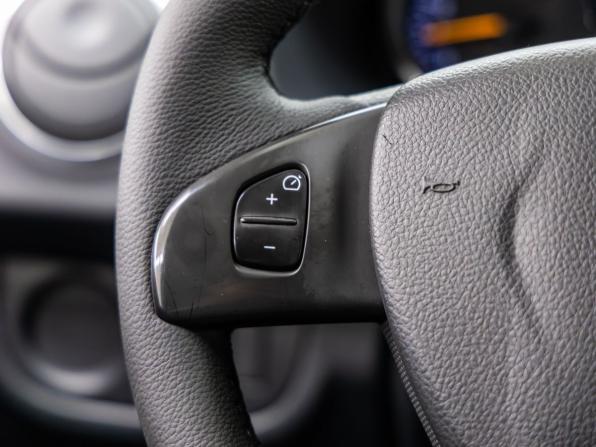Renault Logan II с пробегом 2017 года, цена 888 000 рублей, 122365 км, седан, Автокод Объявления