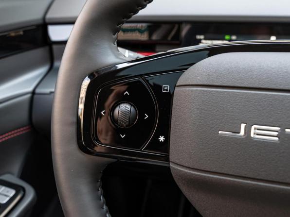 JETOUR DASHING I с пробегом 2024 года, цена 2 545 000 рублей, 2457 км, внедорожник, Автокод Объявления