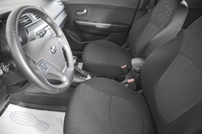 Kia Rio III Рестайлинг с пробегом 2017 года, цена 1 099 000 рублей, 62974 км, хэтчбек, Автокод Объявления