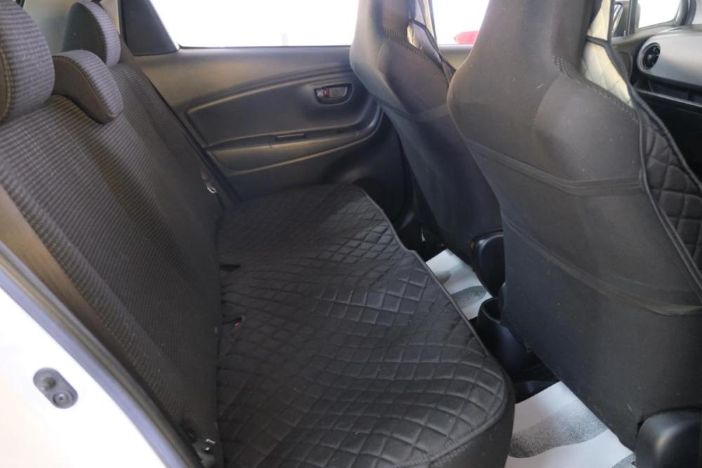 Toyota Vitz III (XP130) Рестайлинг Омск  - изображение 18