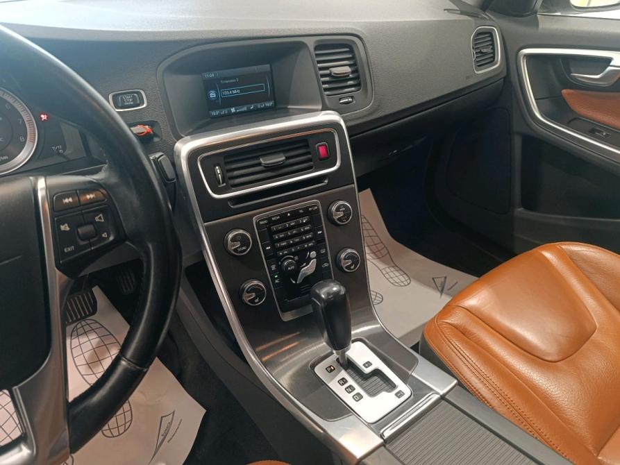 Volvo S60 II Санкт-Петербург  - изображение 15