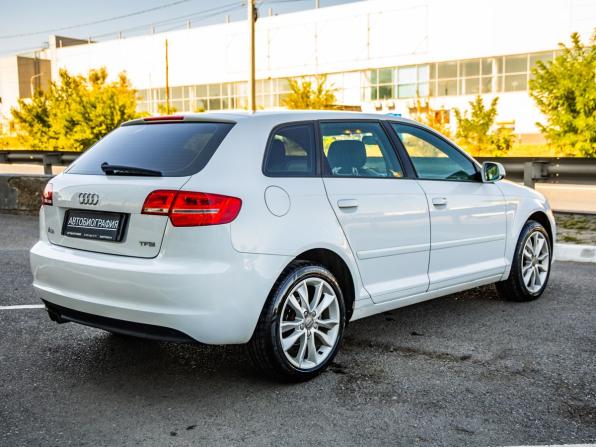 Audi A3 II (8P) Рестайлинг 2 с пробегом 2011 года, цена 898 000 рублей, 170221 км, хэтчбек, Автокод Объявления