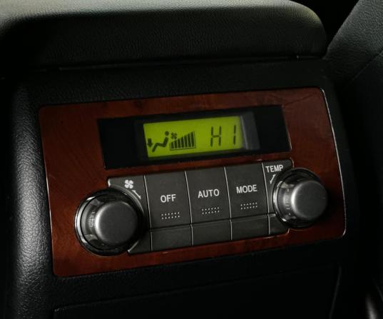 Toyota Highlander II (XU40) Рестайлинг с пробегом 2011 года, цена 1 690 000 рублей, 262152 км, внедорожник, Автокод Объявления
