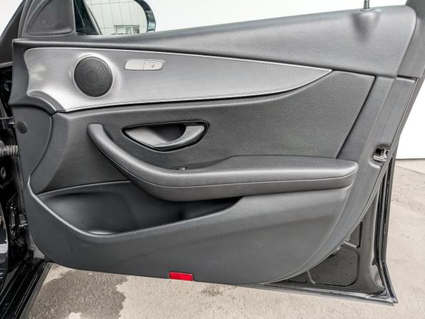 Mercedes-Benz E-Класс V (W213 S213 C238) с пробегом 2020 года, цена 3 250 000 рублей, 117148 км, седан, Автокод Объявления