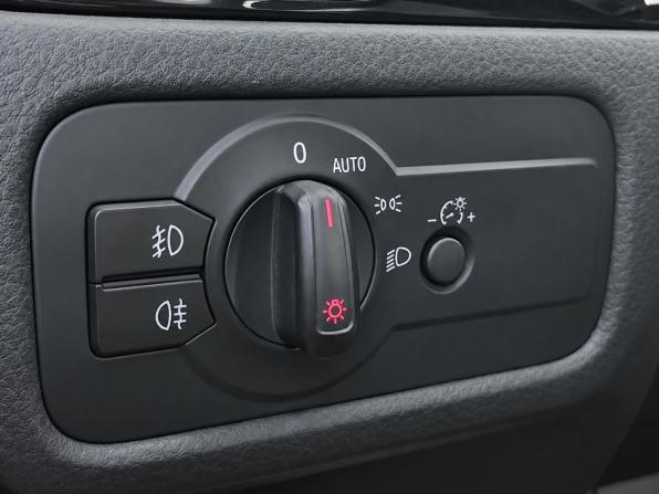 Volkswagen Touareg II с пробегом 2012 года, цена 1 999 000 рублей, 269321 км, внедорожник, Автокод Объявления