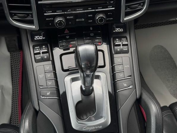 Porsche Cayenne II (958) с пробегом 2012 года, цена 2 090 000 рублей, 215231 км, внедорожник, Автокод Объявления