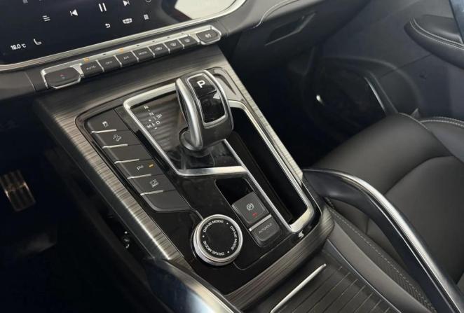 Geely Atlas Pro с пробегом 2023 года, цена 1 920 000 рублей, 86482 км, внедорожник, Автокод Объявления