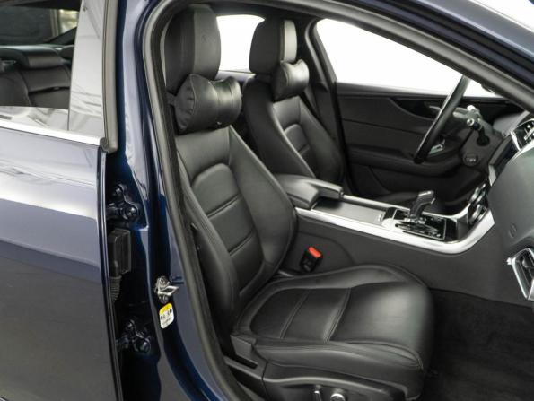 Jaguar XE I Рестайлинг с пробегом 2019 года, цена 2 869 055 рублей, 52337 км, седан, Автокод Объявления