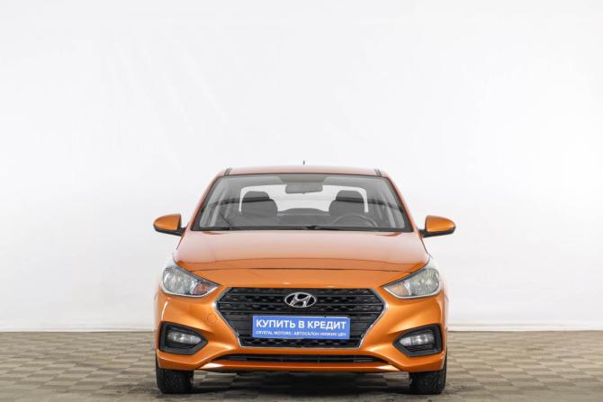 Hyundai Solaris II с пробегом 2019 года, цена 1 359 000 рублей, 138000 км, седан, Автокод Объявления