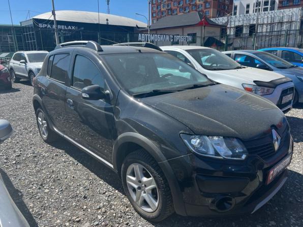 Renault Sandero II с пробегом 2015 года, цена 877 000 рублей, 118000 км, хэтчбек, Автокод Объявления