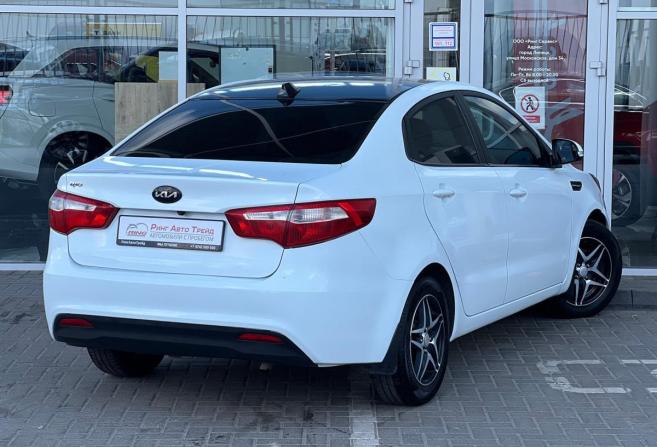 Kia Rio III с пробегом 2013 года, цена 729 000 рублей, 316000 км, седан, Автокод Объявления