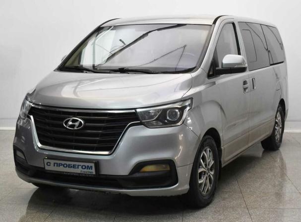Hyundai H-1 II Рестайлинг 2 с пробегом 2018 года, цена 2 610 000 рублей, 137941 км, минивэн, Автокод Объявления