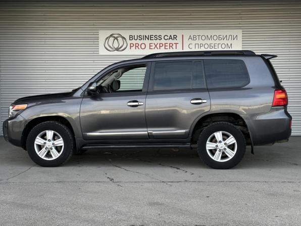 Toyota Land Cruiser 200 Series Рестайлинг 1 с пробегом 2012 года, цена 3 199 000 рублей, 347062 км, внедорожник, Автокод Объявления