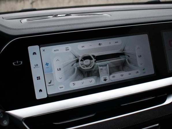 Geely Monjaro I Рестайлинг с пробегом 2024 года, цена 3 880 000 рублей, 3256 км, внедорожник, Автокод Объявления