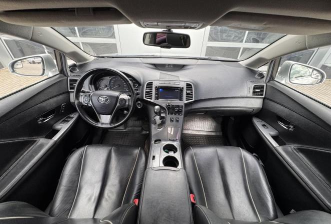 Toyota Venza I Рестайлинг с пробегом 2013 года, цена 2 100 000 рублей, 203416 км, внедорожник, Автокод Объявления