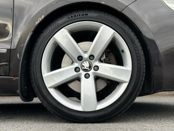Skoda Superb II с пробегом 2012 года, цена 729 000 рублей, 312204 км, лифтбек, Автокод Объявления