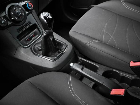 Ford Fiesta Mk6 Рестайлинг с пробегом 2018 года, цена 779 000 рублей, 124568 км, седан, Автокод Объявления