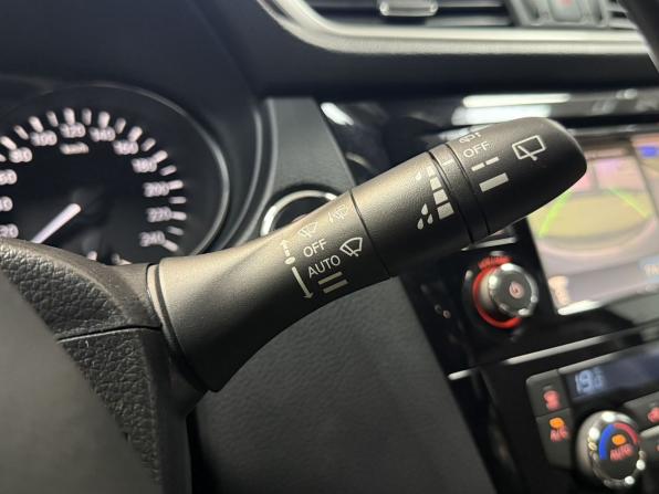Nissan Qashqai II с пробегом 2014 года, цена 1 699 000 рублей, 100354 км, внедорожник, Автокод Объявления