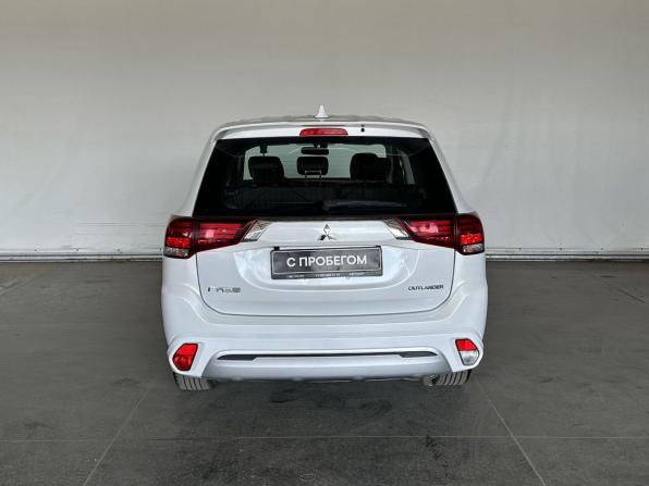 Mitsubishi Outlander III Рестайлинг 3 с пробегом 2022 года, цена 2 270 000 рублей, 76900 км, внедорожник, Автокод Объявления