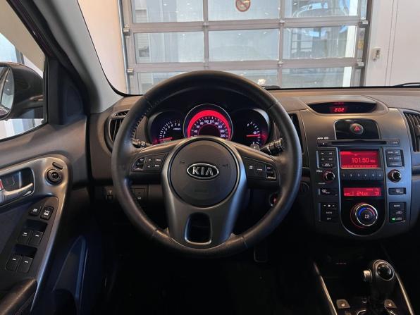 Kia Cerato II с пробегом 2011 года, цена 868 000 рублей, 194685 км, седан, Автокод Объявления