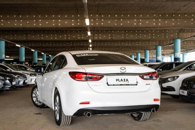 Mazda 6 III (GJ) Рестайлинг с пробегом 2015 года, цена 1 539 000 рублей, 237236 км, седан, Автокод Объявления