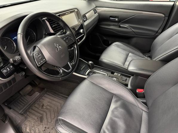 Mitsubishi Outlander III Рестайлинг 3 с пробегом 2020 года, цена 2 399 000 рублей, 73760 км, внедорожник, Автокод Объявления