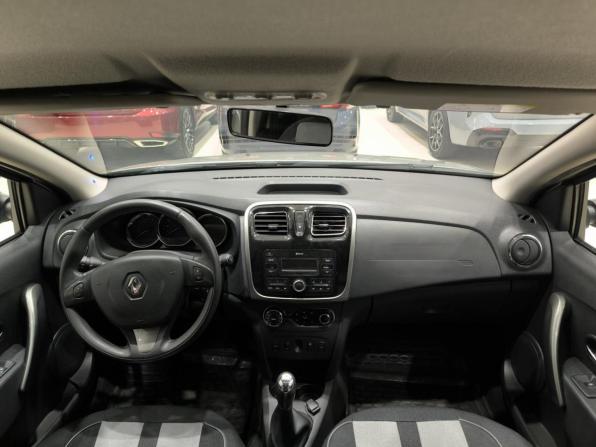 Renault Sandero II Рестайлинг с пробегом 2018 года, цена 1 050 000 рублей, 66000 км, хэтчбек, Автокод Объявления