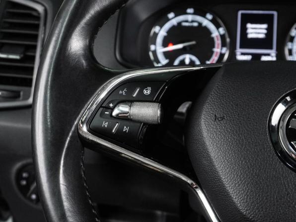 Skoda Karoq I с пробегом 2021 года, цена 1 975 000 рублей, 169417 км, внедорожник, Автокод Объявления