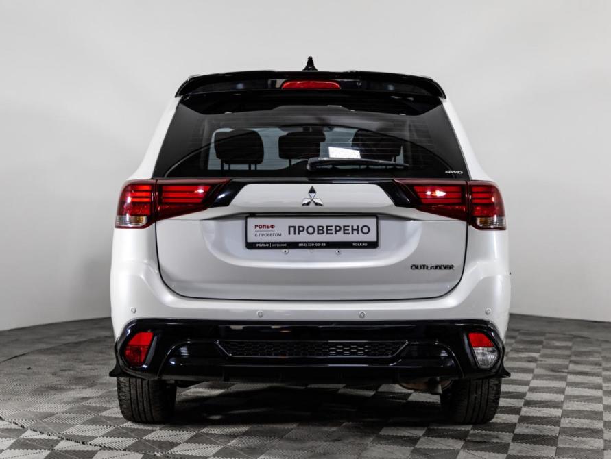 Mitsubishi Outlander III Рестайлинг 3 Санкт-Петербург  - изображение 6