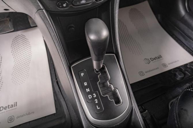 Hyundai Solaris I Рестайлинг с пробегом 2015 года, цена 1 069 000 рублей, 100200 км, седан, Автокод Объявления