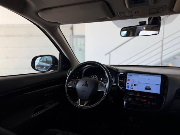 Mitsubishi Outlander III Рестайлинг 3 с пробегом 2019 года, цена 2 099 900 рублей, 165000 км, внедорожник, Автокод Объявления