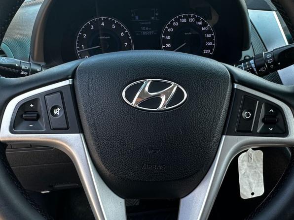 Hyundai Solaris I с пробегом 2012 года, цена 699 000 рублей, 186000 км, хэтчбек, Автокод Объявления