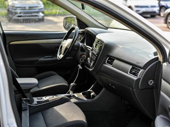 Mitsubishi Outlander III Рестайлинг 2 с пробегом 2016 года, цена 1 480 000 рублей, 260009 км, внедорожник, Автокод Объявления