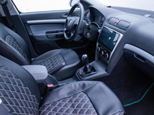 Skoda Octavia II (A5) с пробегом 2008 года, цена 448 000 рублей, 311226 км, лифтбек, Автокод Объявления