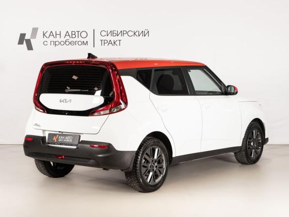 Kia Soul III Рестайлинг с пробегом 2022 года, цена 2 269 658 рублей, 58491 км, хэтчбек, Автокод Объявления