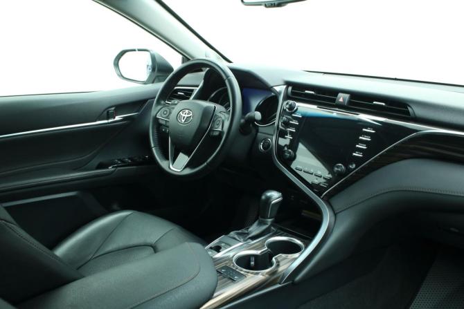 Toyota Camry VIII (XV70) с пробегом 2020 года, цена 2 795 000 рублей, 102581 км, седан, Автокод Объявления