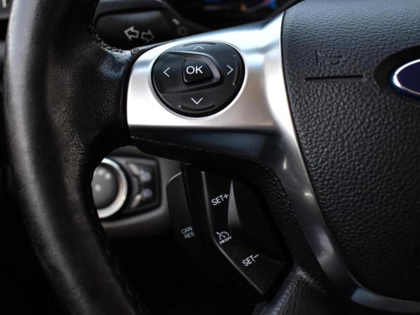 Ford C-MAX II с пробегом 2013 года, цена 1 220 000 рублей, 235930 км, компактвэн, Автокод Объявления