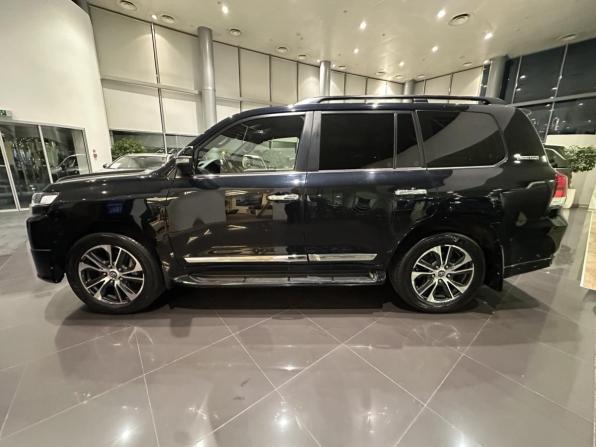 Toyota Land Cruiser 200 Series Рестайлинг 2 с пробегом 2019 года, цена 6 930 000 рублей, 232788 км, внедорожник, Автокод Объявления