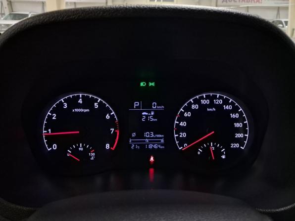 Hyundai Solaris II с пробегом 2019 года, цена 1 330 000 рублей, 118400 км, седан, Автокод Объявления