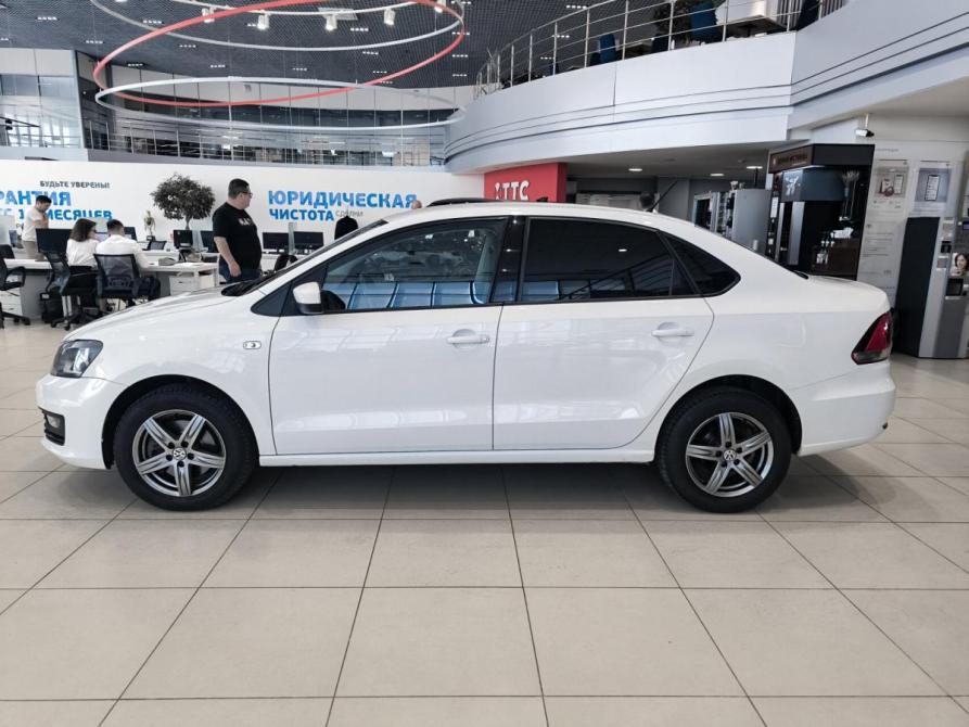 Volkswagen Polo V Рестайлинг Казань  - изображение 10