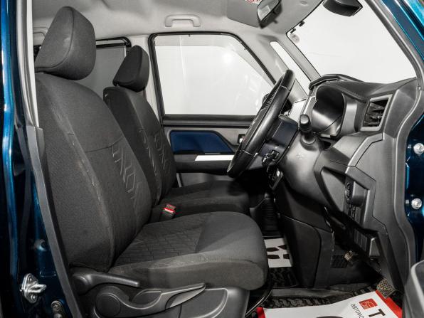 Toyota Roomy I с пробегом 2017 года, цена 975 000 рублей, 100000 км, микровэн, Автокод Объявления