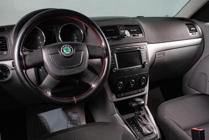 Skoda Yeti I с пробегом 2012 года, цена 759 000 рублей, 230267 км, внедорожник, Автокод Объявления