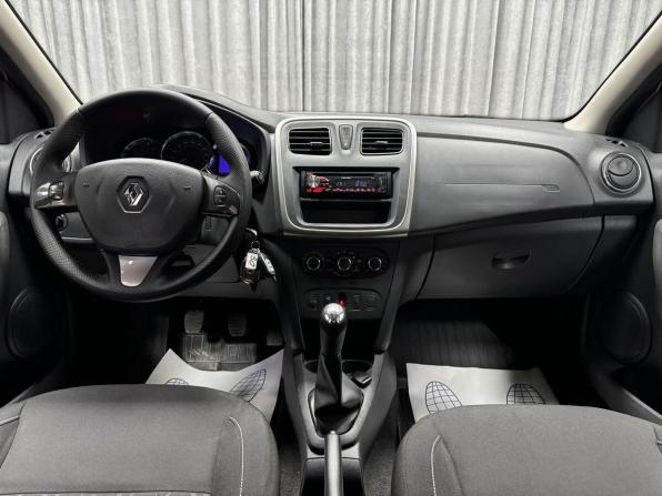 Renault Sandero II с пробегом 2017 года, цена 915 000 рублей, 120933 км, хэтчбек, Автокод Объявления