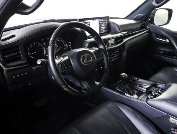 Lexus LX III Рестайлинг 2 с пробегом 2019 года, цена 7 600 000 рублей, 142000 км, внедорожник, Автокод Объявления