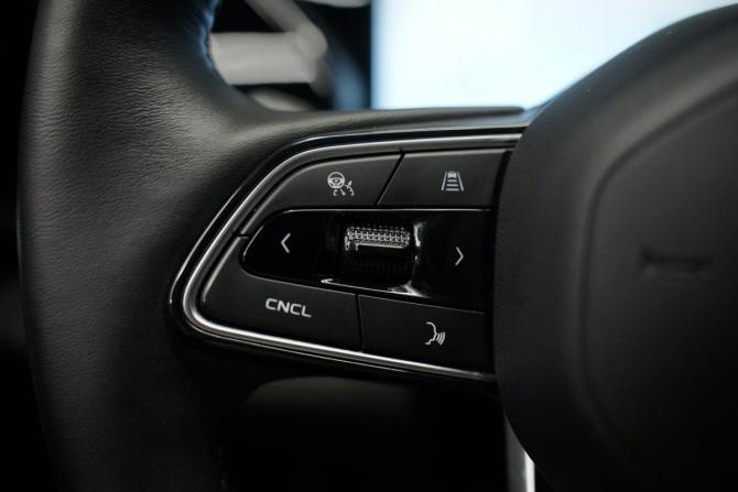 Geely Monjaro I Рестайлинг (China Market) с пробегом 2024 года, цена 3 499 000 рублей, 32000 км, внедорожник, Автокод Объявления