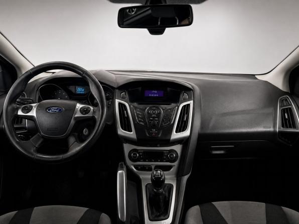 Ford Focus III с пробегом 2012 года, цена 639 000 рублей, 217828 км, хэтчбек, Автокод Объявления