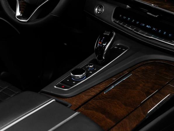 Cadillac Escalade V с пробегом 2022 года, цена 17 800 000 рублей, 42 км, внедорожник, Автокод Объявления