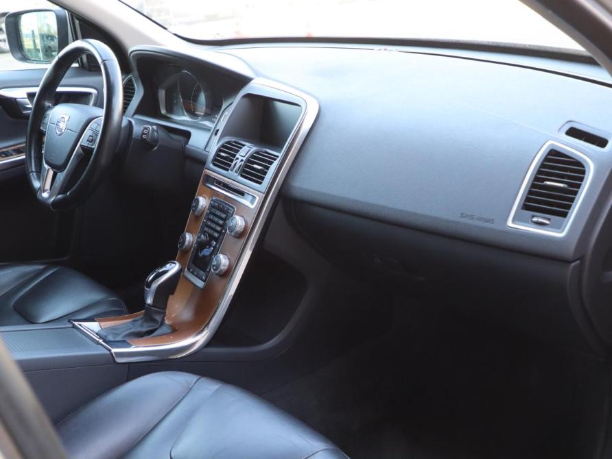Volvo XC60 I Рестайлинг Санкт-Петербург  - изображение 14